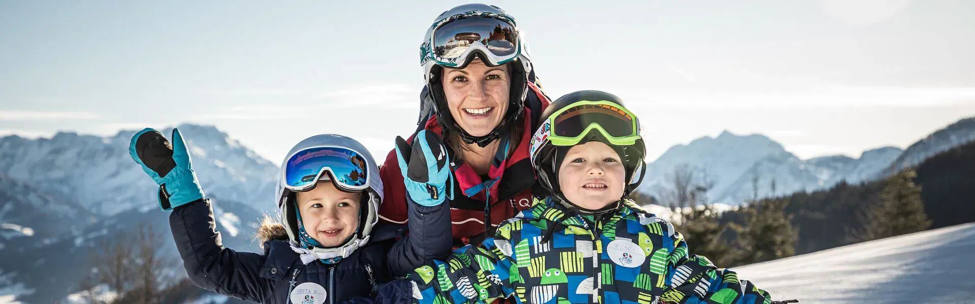 Kinder beim Skifahren - Region St. Johann in Tirol