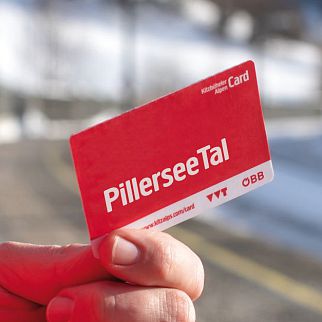 /media/gridteaser/gaestekarte-pillerseetal-wintermotiv-21.webp
