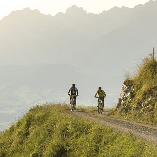 /media/gridteaser/mountainbiker-in-oberndorf-region-st.-johann-in-tirol-foto-franz-gerdl-15.webp