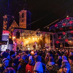New Year’s Eve warm-up party