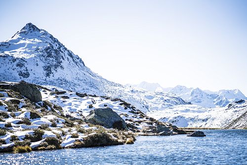 Uitzicht op de Tristkopf vanaf de Wildalmsee